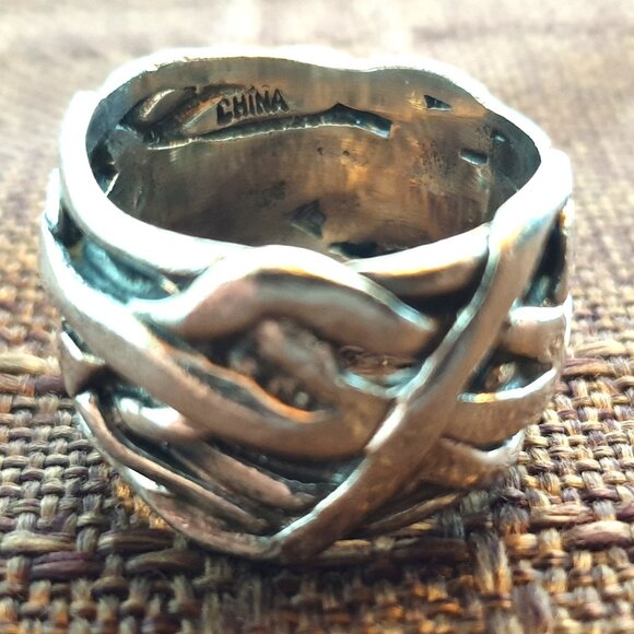 Rare Bold Retired Silpada Sterling Silver Coin Pearl Mermaid Statement Ring - Picture 8 of 13